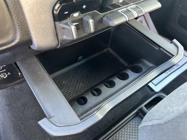RAM 1500 Big Horn 4x4 Crew Cab 5'7" Box 2023