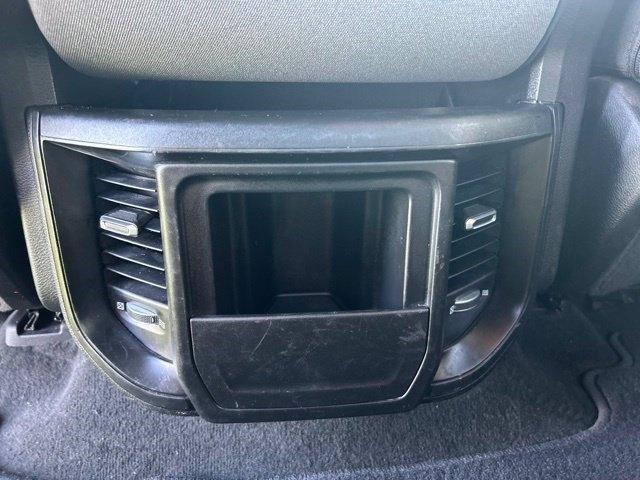 RAM 1500 Big Horn 4x4 Crew Cab 5'7" Box 2023