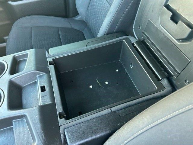 Chevrolet Silverado 1500 LTD 2WD Crew Cab 147" Custom 2022