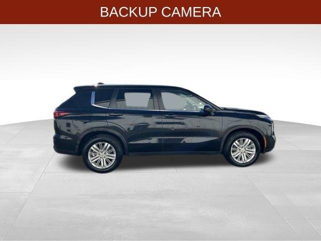 Mitsubishi Outlander ES 2024