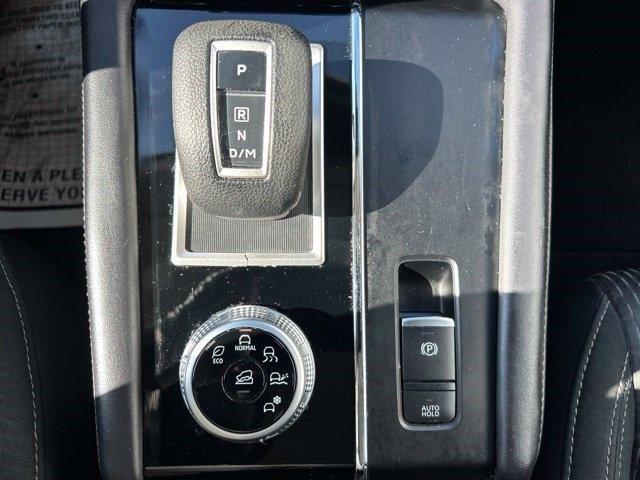 Mitsubishi Outlander ES 2024