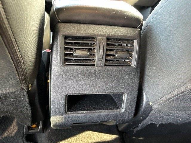 Mitsubishi Outlander ES 2024