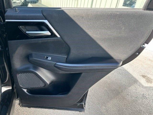 Mitsubishi Outlander ES 2024