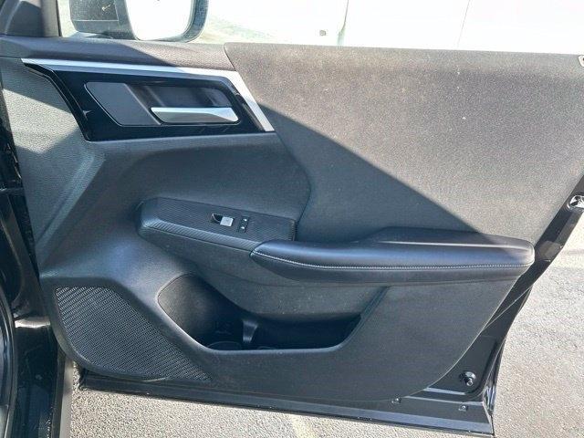 Mitsubishi Outlander ES 2024
