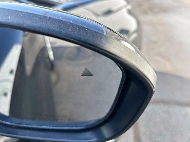 Mitsubishi Outlander ES 2024