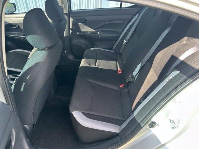 Nissan Versa S CVT 2025