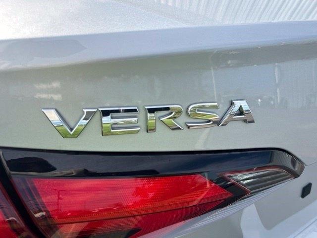 Nissan Versa S CVT 2025