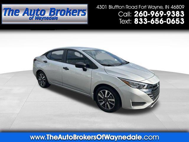 Nissan Versa S CVT 2025