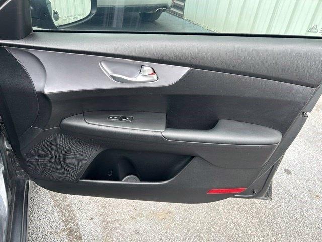 Kia Forte LXS IVT 2024