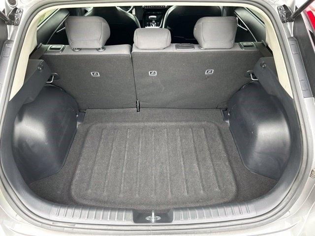 Kia Niro LX FWD 2025