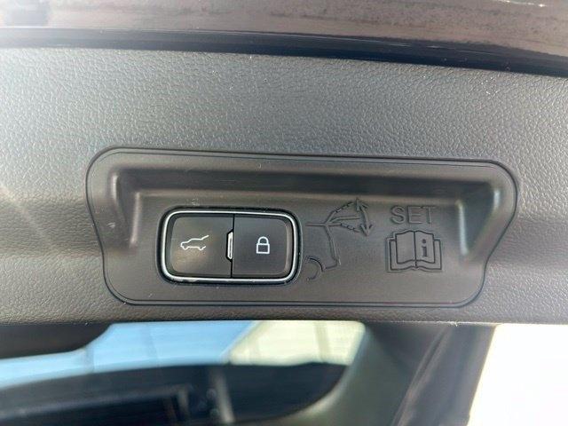 Ford Explorer XLT 4WD 2023