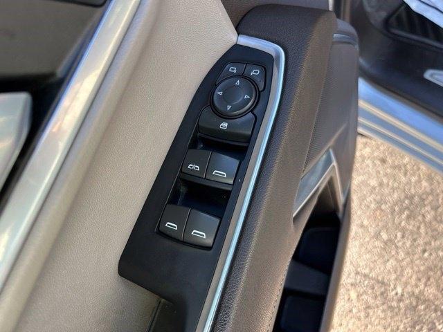 Chevrolet Silverado 1500 4WD Double Cab 147" LT w/1LT 2022