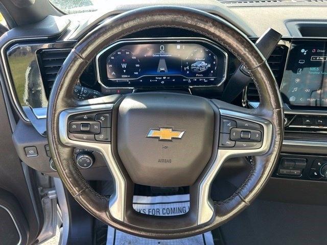 Chevrolet Silverado 1500 4WD Double Cab 147" LT w/1LT 2022