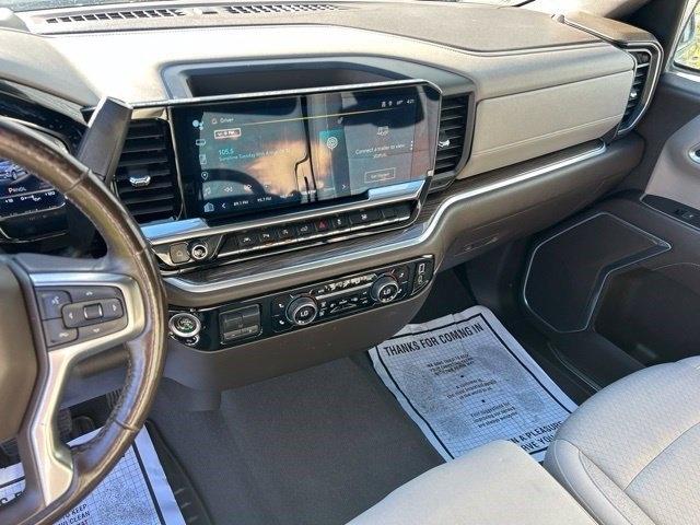 Chevrolet Silverado 1500 4WD Double Cab 147" LT w/1LT 2022