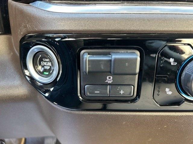 Chevrolet Silverado 1500 4WD Double Cab 147" LT w/1LT 2022