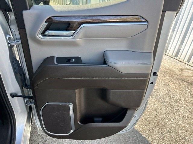 Chevrolet Silverado 1500 4WD Double Cab 147" LT w/1LT 2022