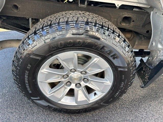 Chevrolet Silverado 1500 4WD Double Cab 147" LT w/1LT 2022