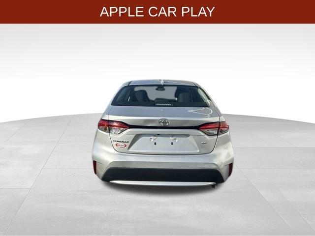 Toyota Corolla LE 2021