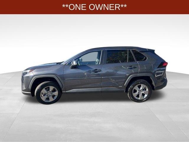 Toyota RAV4 LE 2024