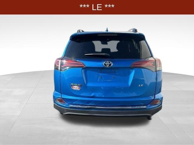 Toyota RAV4 LE FWD 2018