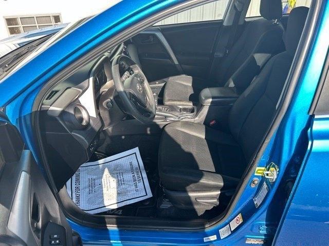Toyota RAV4 LE FWD 2018