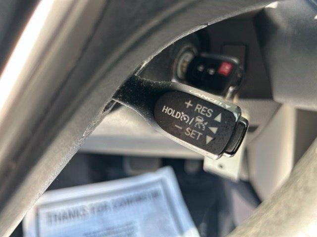 Toyota RAV4 LE FWD 2018