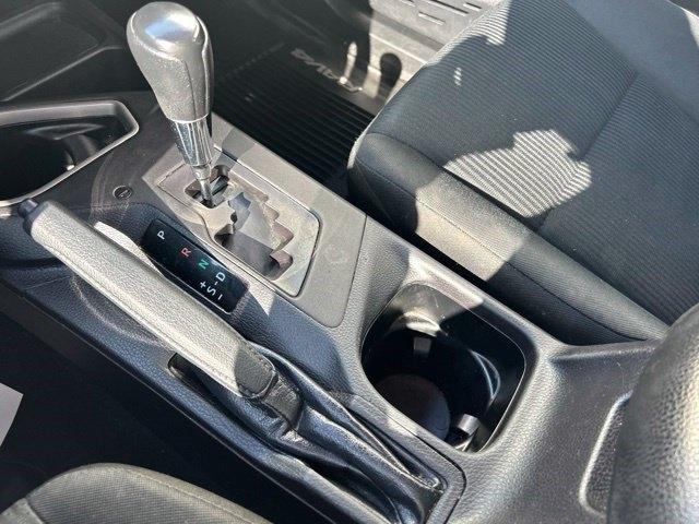 Toyota RAV4 LE FWD 2018