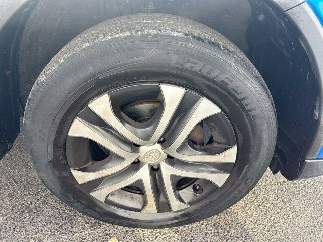 Toyota RAV4 LE FWD 2018