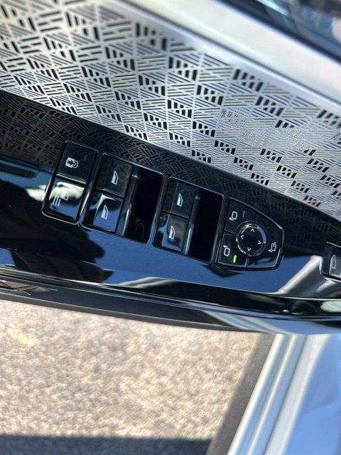 BMW 7 Series  2023
