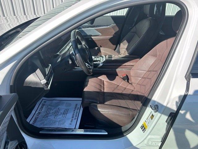 BMW 7 Series  2023