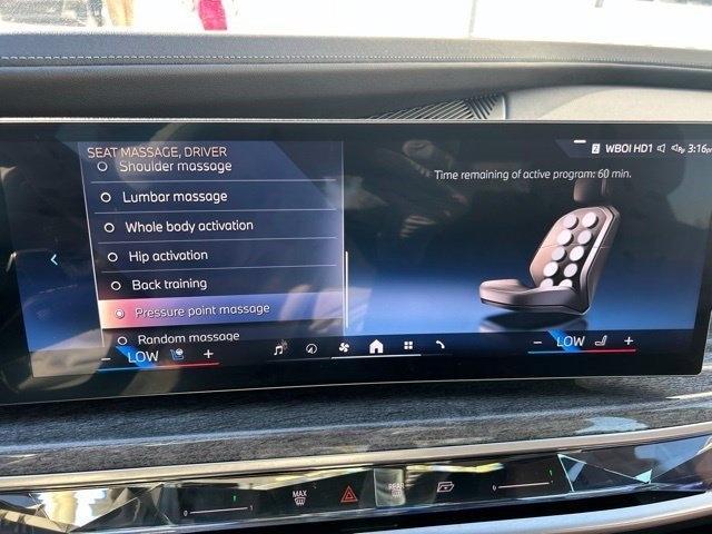 BMW 7 Series  2023