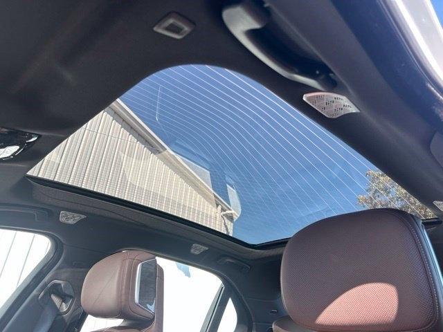 BMW 7 Series  2023
