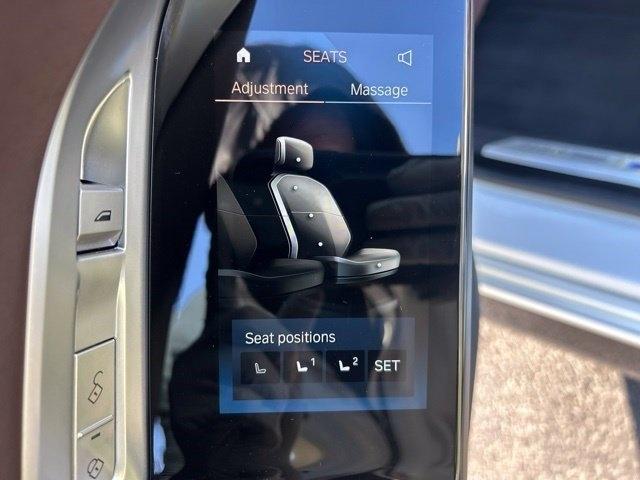 BMW 7 Series  2023