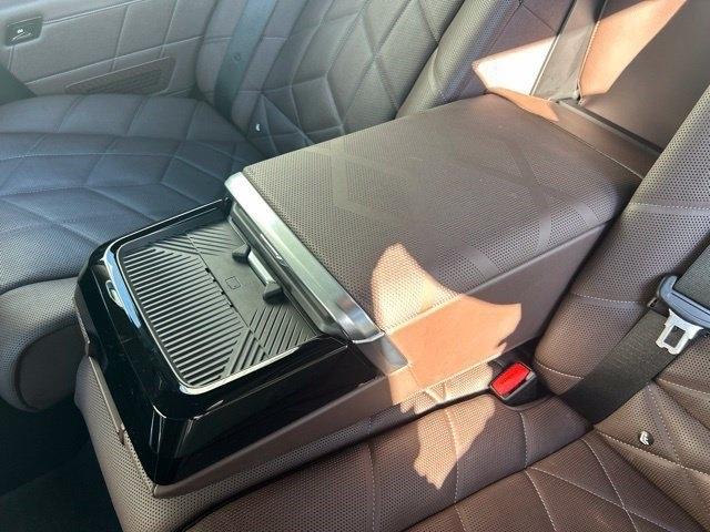 BMW 7 Series  2023