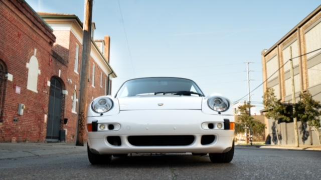 Porsche 911 Carrera 2dr Cpe Carrera 4S 1998