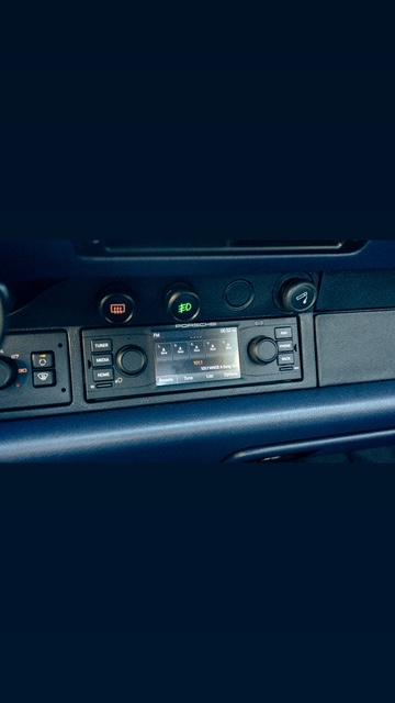 Porsche 911 Carrera 2dr Cpe Carrera 4S 1998