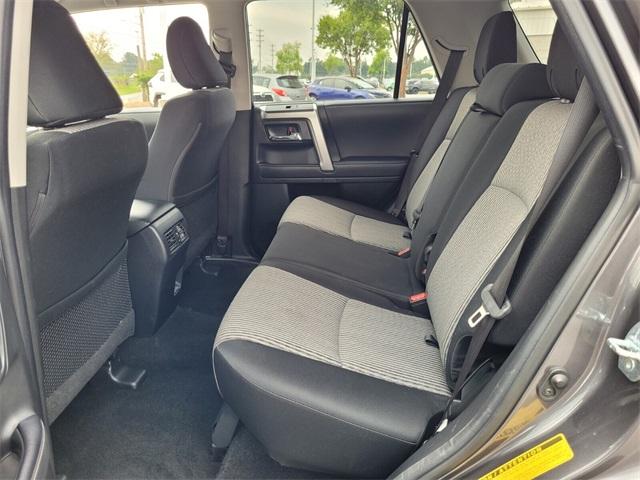 Toyota 4Runner SR5 2WD (Natl) 2023