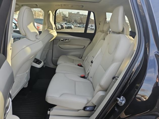 Volvo XC90 B5 AWD Core Bright Theme 7P 2024