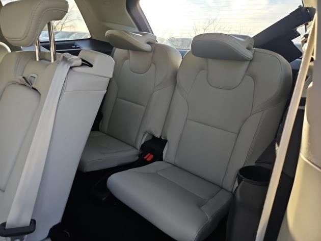 Volvo XC90 B5 AWD Core Bright Theme 7P 2024