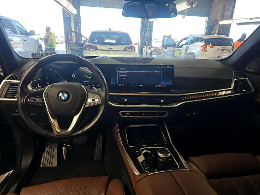 BMW X5 xDrive40i Sports Activity Vehicle 2025