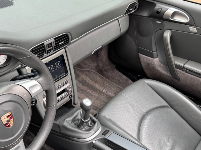 Porsche 911 2dr Cabriolet Carrera S 2006