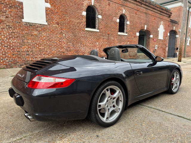 Porsche 911 2dr Cabriolet Carrera S 2006