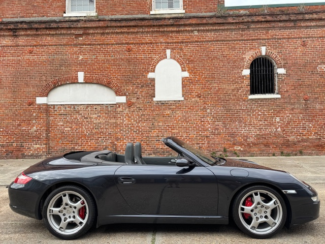Porsche 911 2dr Cabriolet Carrera S 2006