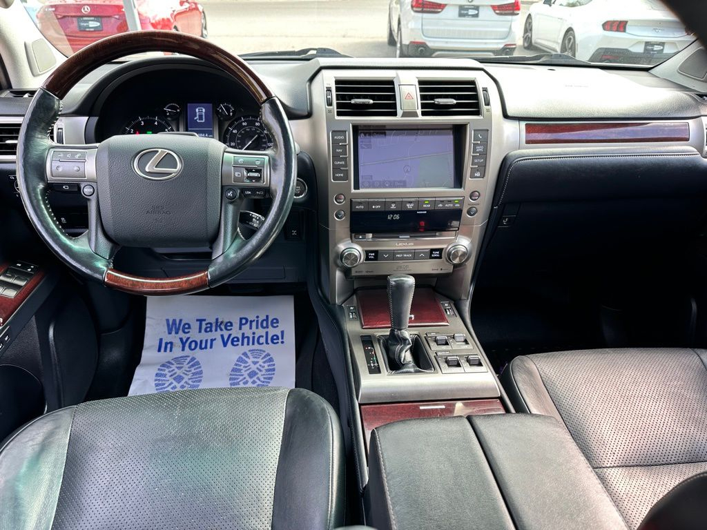 Lexus GX 460 4WD 4dr Luxury 2015