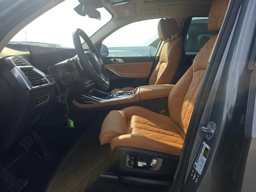 BMW X7 xDrive40i Sports Activity Vehicle 2026