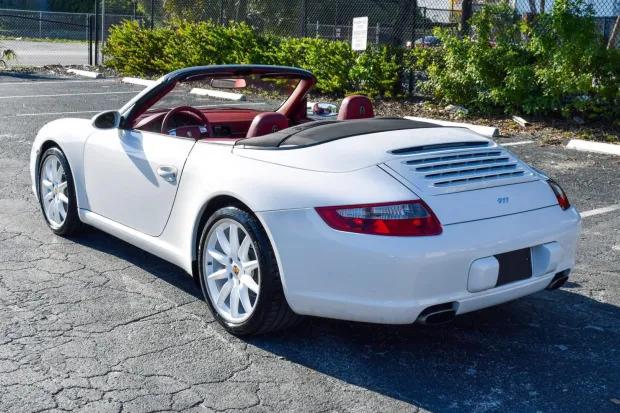 Porsche 911 2dr Cabriolet Carrera 2008