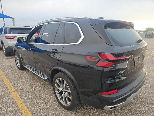 BMW X5 xDrive40i Sports Activity Vehicle 2026