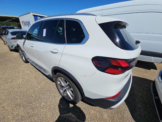 BMW X5 xDrive40i Sports Activity Vehicle 2026