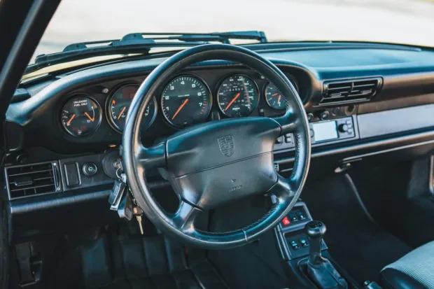 Porsche 911 Carrera 2dr Cpe Carrera 4S 1997