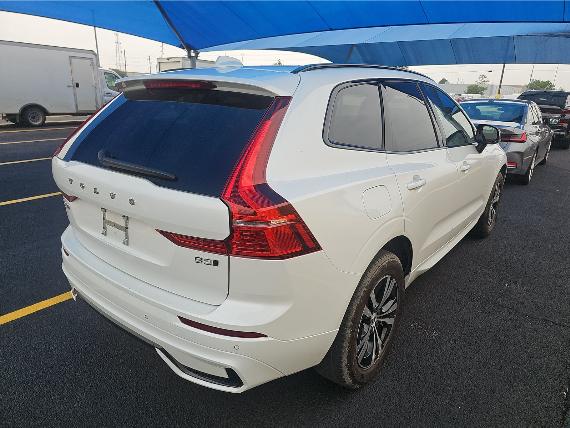 Volvo XC60 B5 AWD Core 2025
